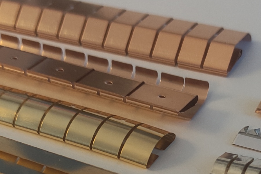 Doigts de contact CEM en Cuivre Béryllium (CuBe) ou Inox